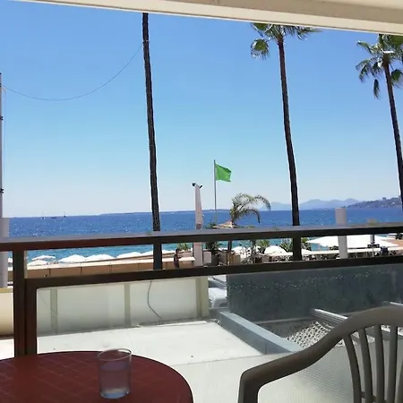 Front De Juan Les Pins Cannes * أنتيب